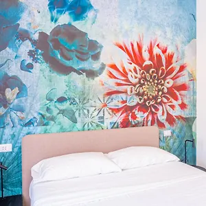 Lilium Maris Hotel